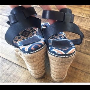 Navy and orange Tory Burch wedges good condition